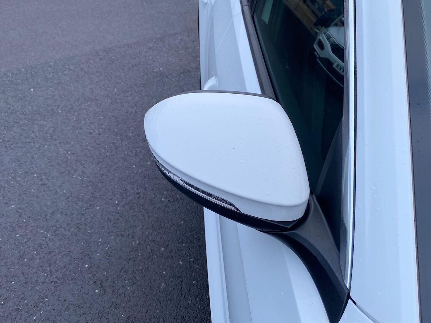 Used Volkswagen T-Roc 2022 for sale - 77688005: Photo 33