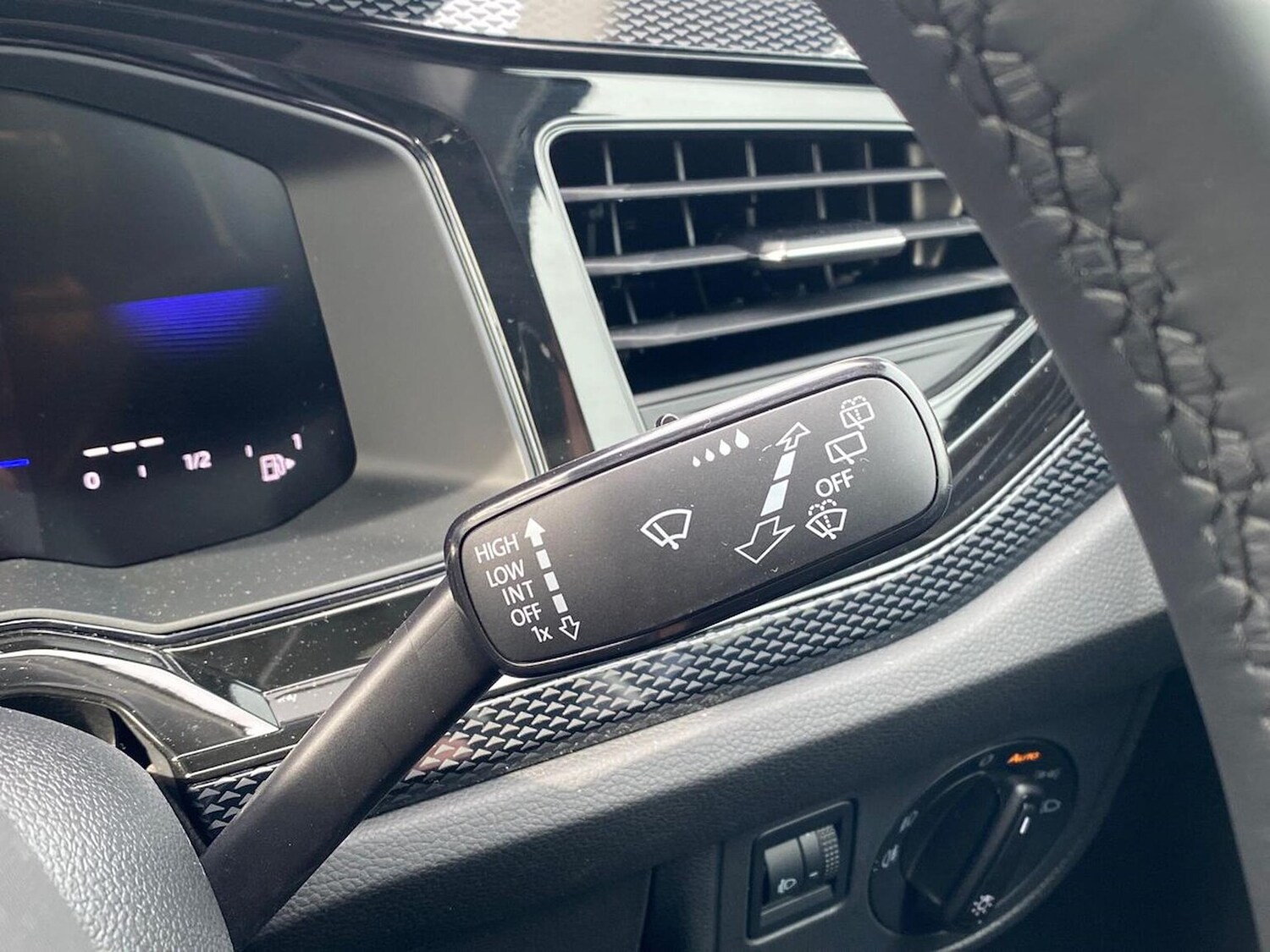 Used Volkswagen Taigo 2025 for sale - 76177603: Photo 26