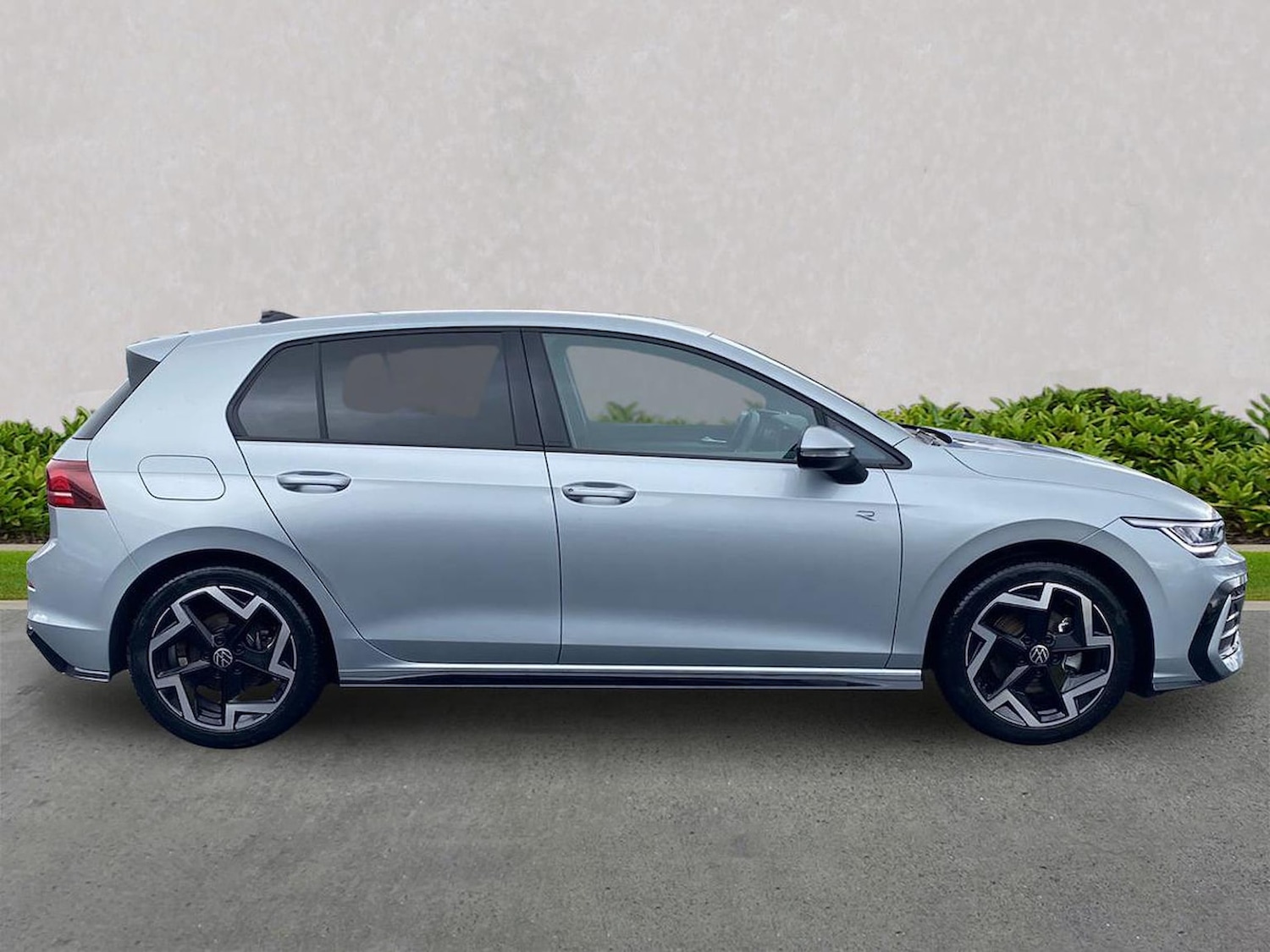 Used Volkswagen Golf 2025 for sale - 78176530: Photo 3