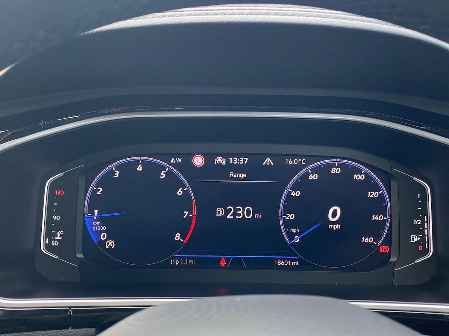 Used Volkswagen T-Roc 2022 for sale - 76571031: Photo 10