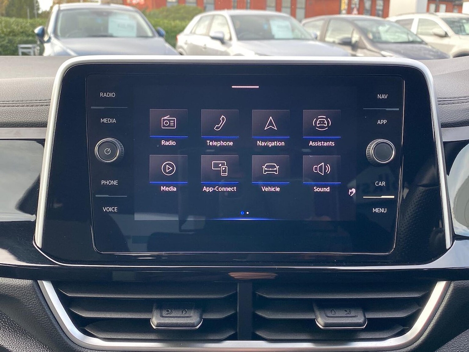 Used Volkswagen T-Roc 2022 for sale - 76571031: Photo 11