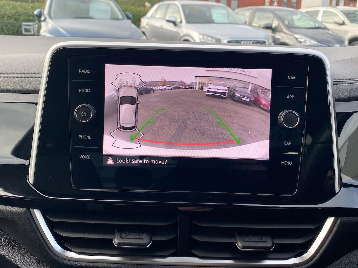 Used Volkswagen T-Roc 2022 for sale - 76571031: Photo 23