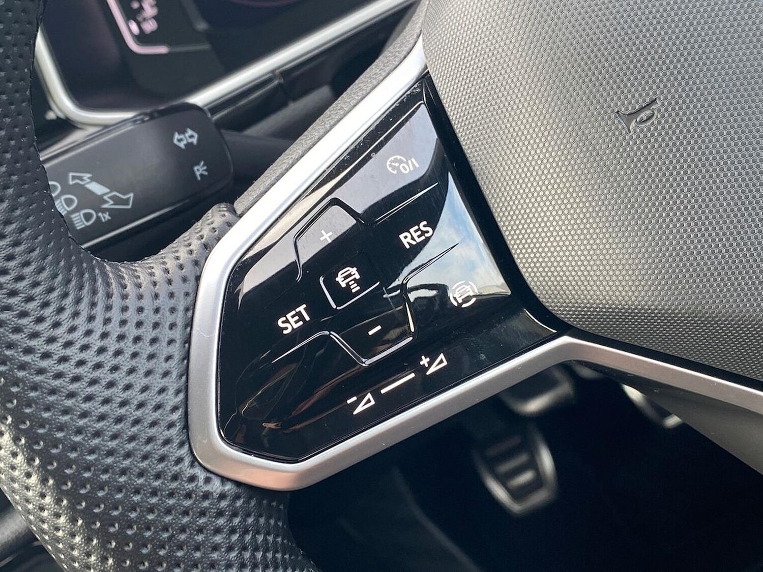 Used Volkswagen T-Roc 2022 for sale - 76571031: Photo 26