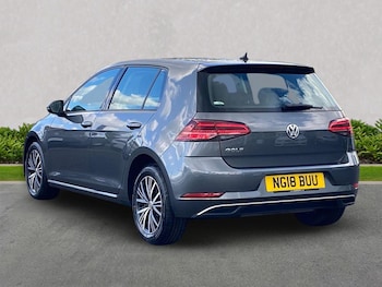 Used Volkswagen Golf 2018 for sale - 78379671: Photo