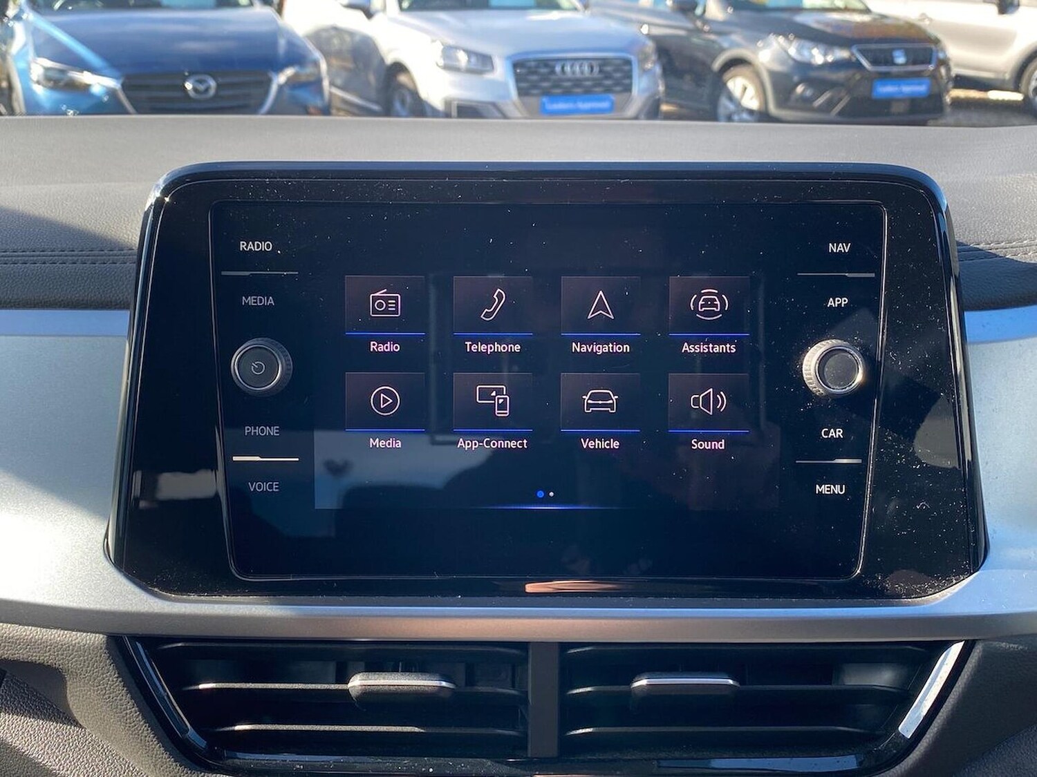 Used Volkswagen T-Roc 2022 for sale - 76187049: Photo 11