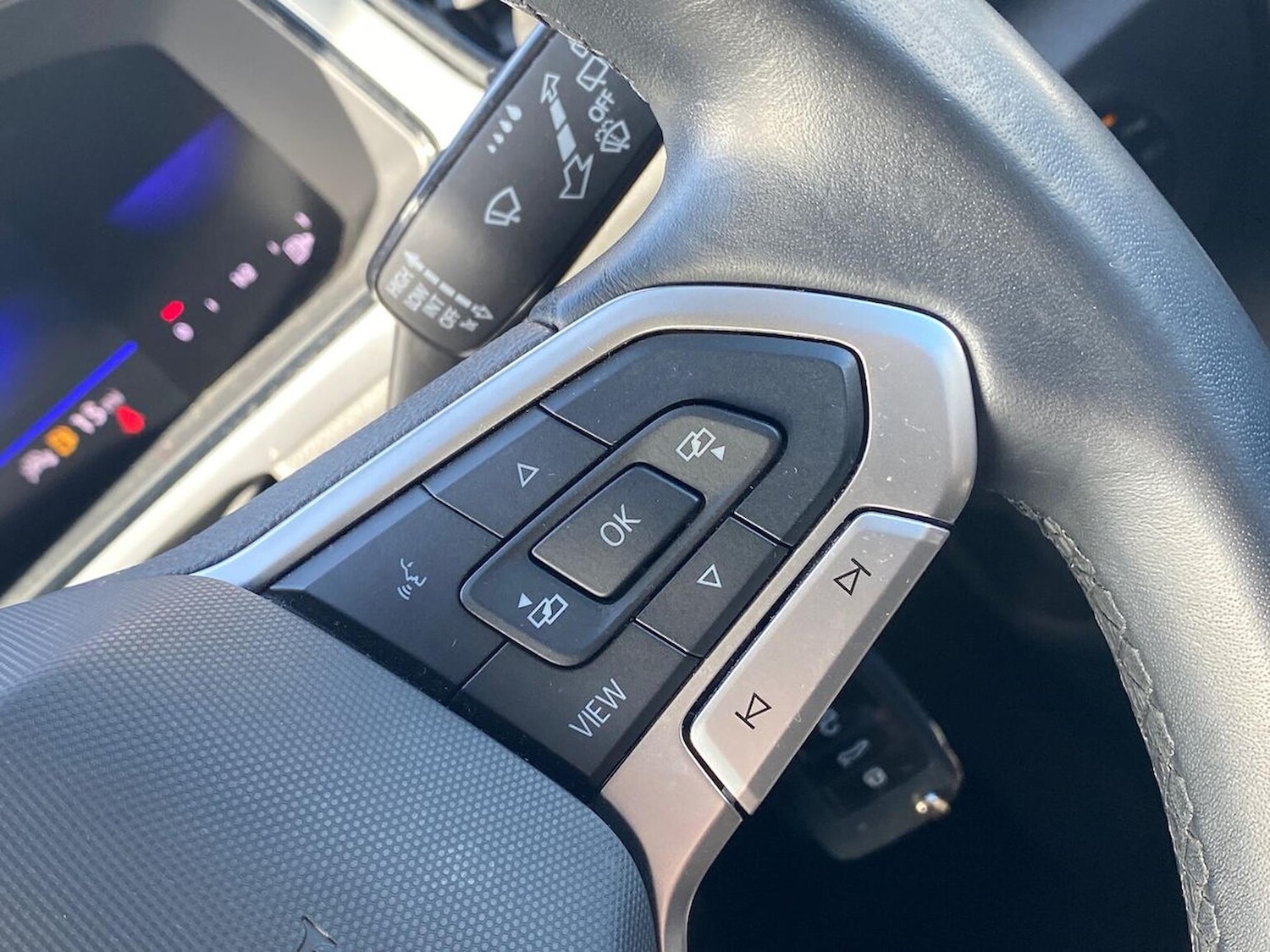 Used Volkswagen T-Roc 2022 for sale - 76187049: Photo 24