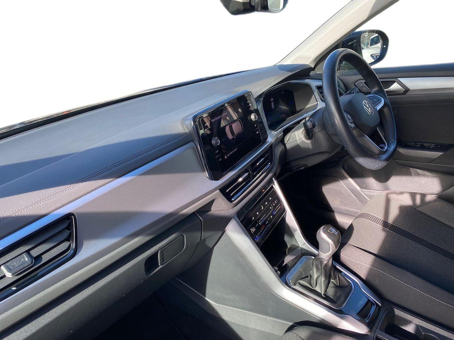 Used Volkswagen T-Roc 2022 for sale - 76187049: Photo 7