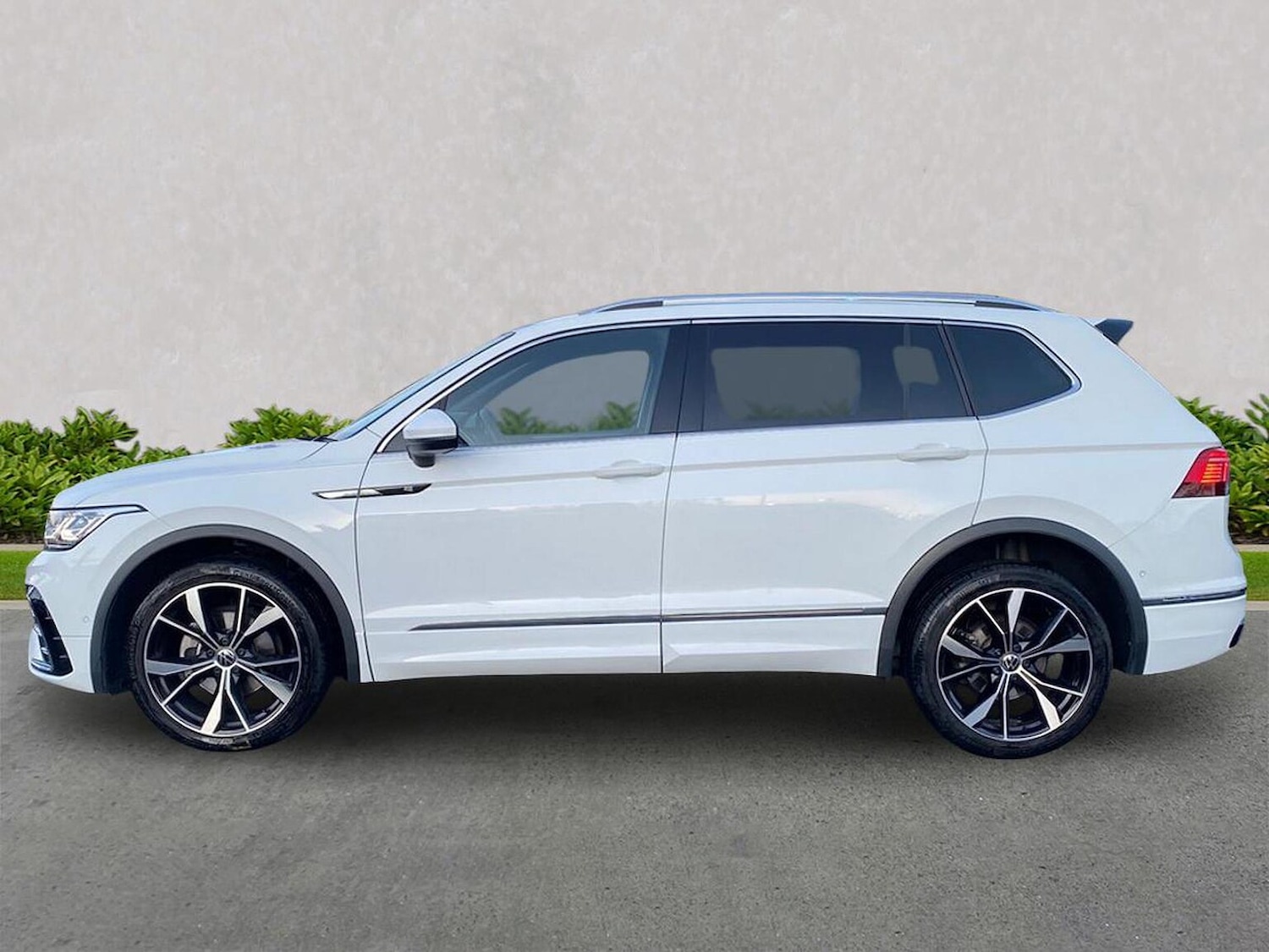 Used Volkswagen Tiguan Allspace 2023 for sale - 76785235: Photo 19