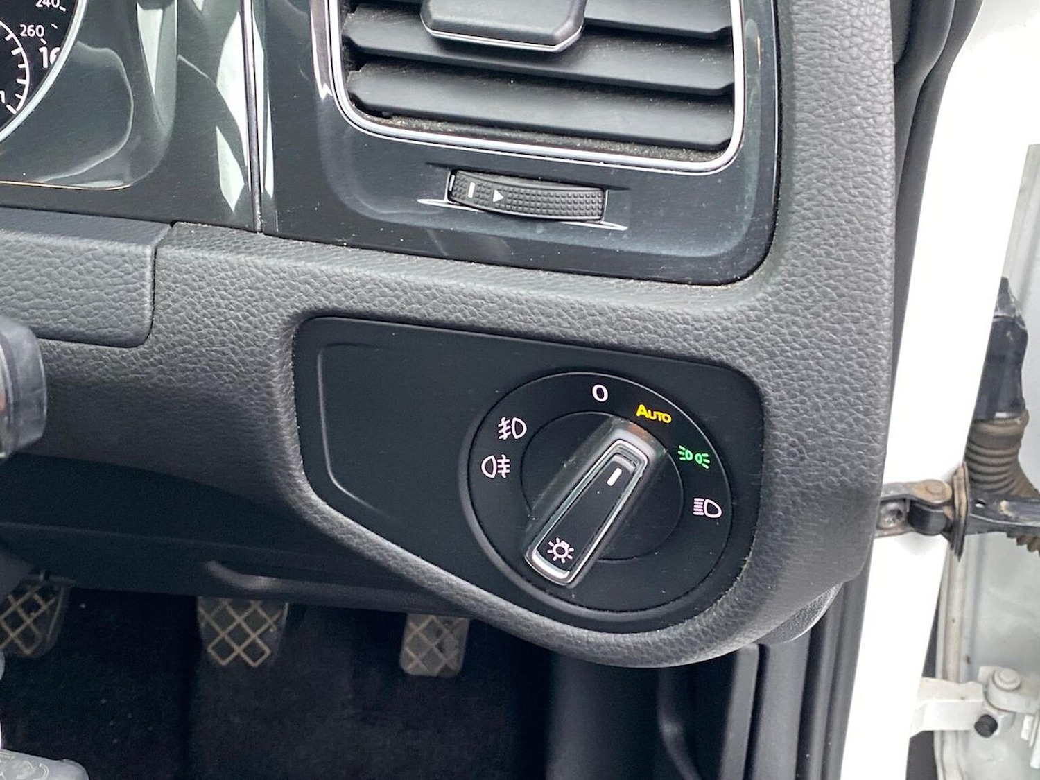 Used Volkswagen Golf 2019 for sale - 77034662: Photo 22