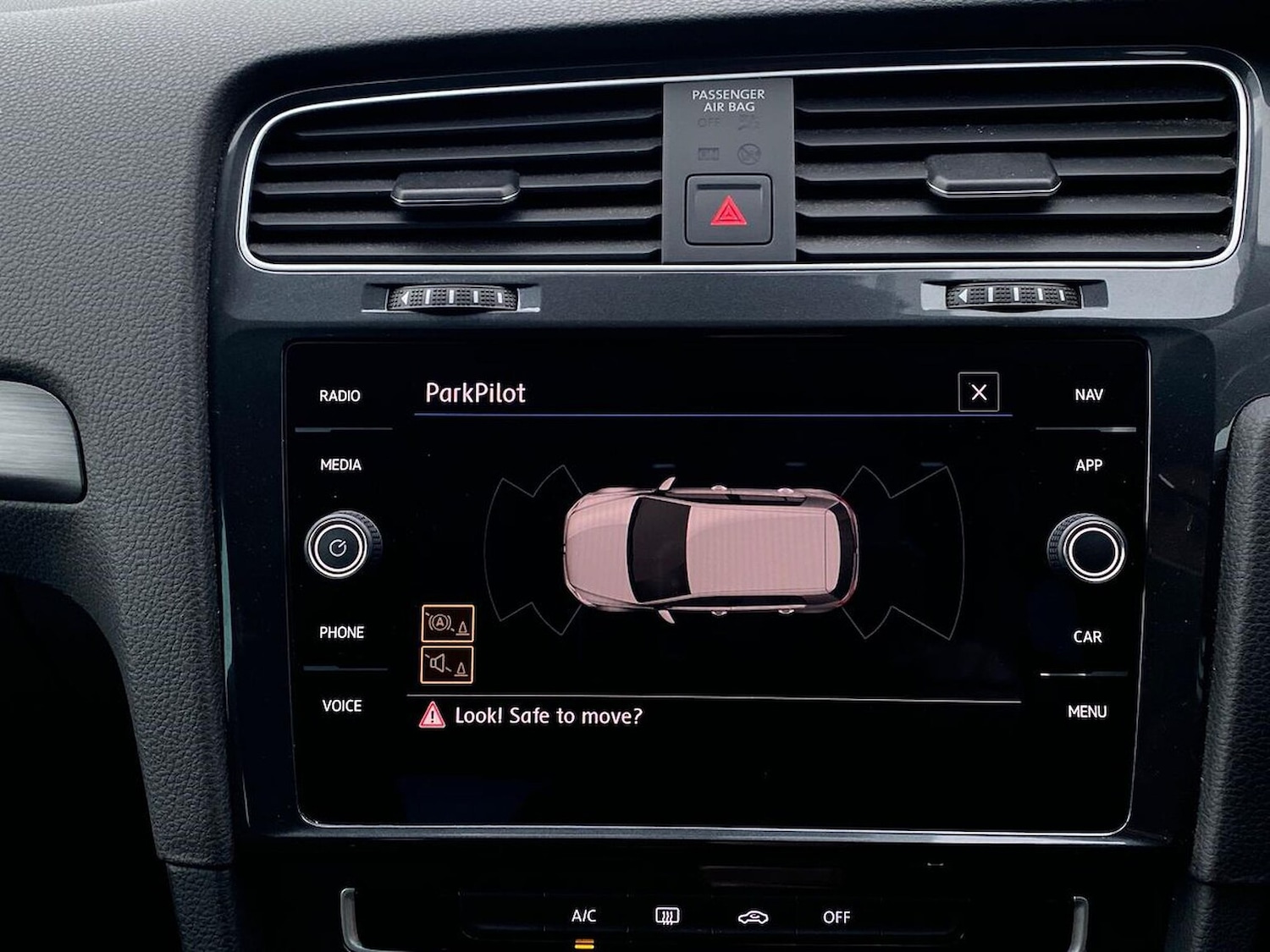 Used Volkswagen Golf 2019 for sale - 77034662: Photo 23