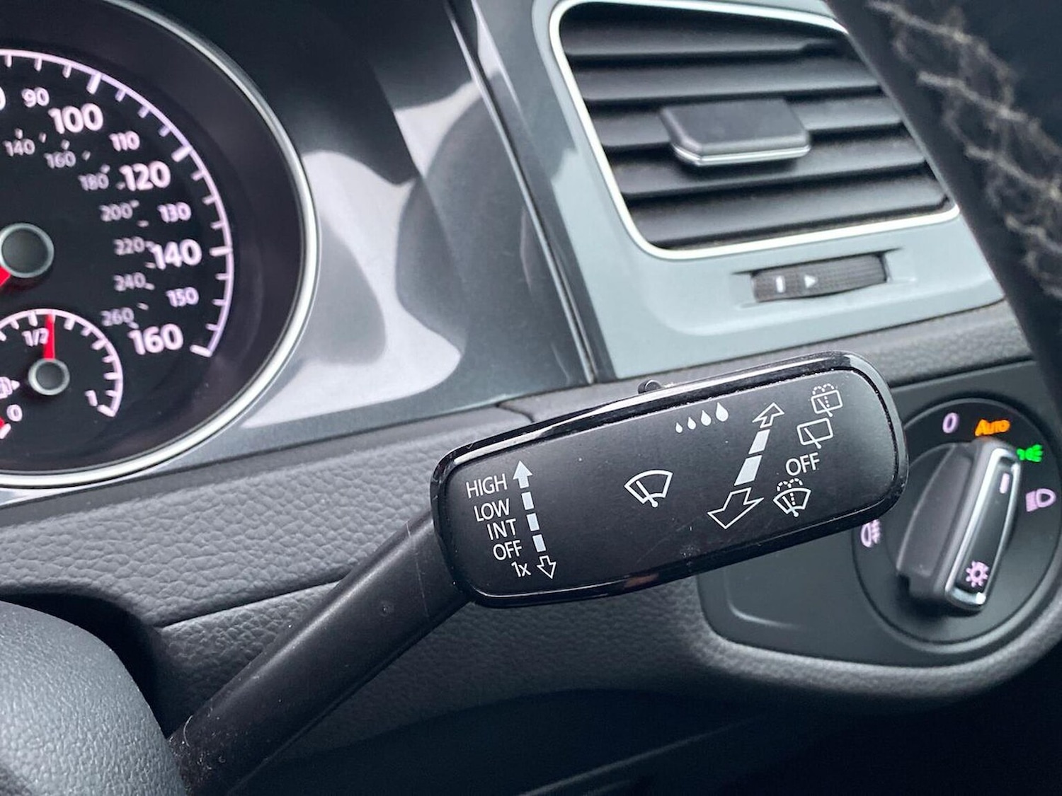 Used Volkswagen Golf 2019 for sale - 77034662: Photo 27