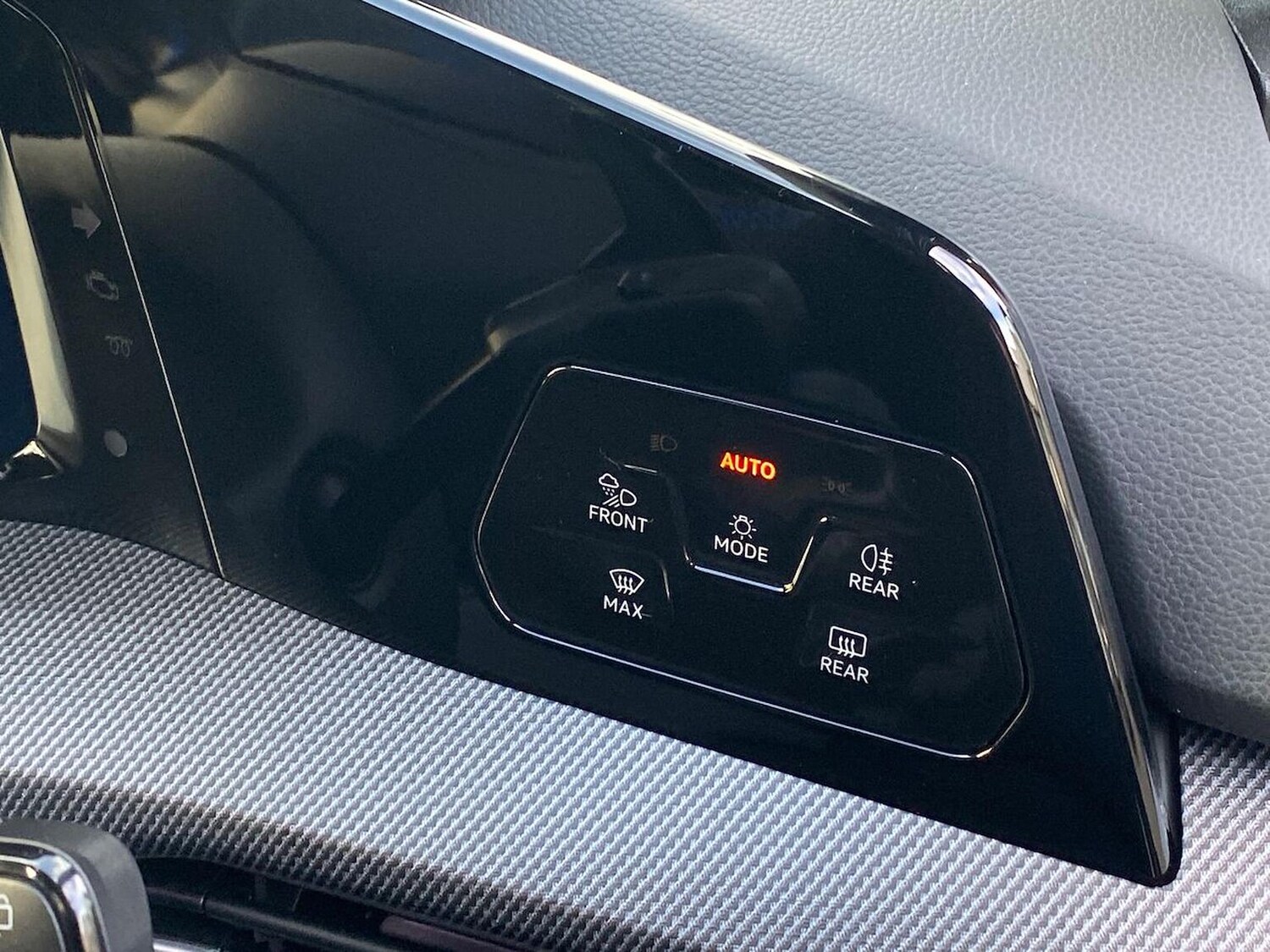 Used Volkswagen Golf 2025 for sale - 77616722: Photo 22