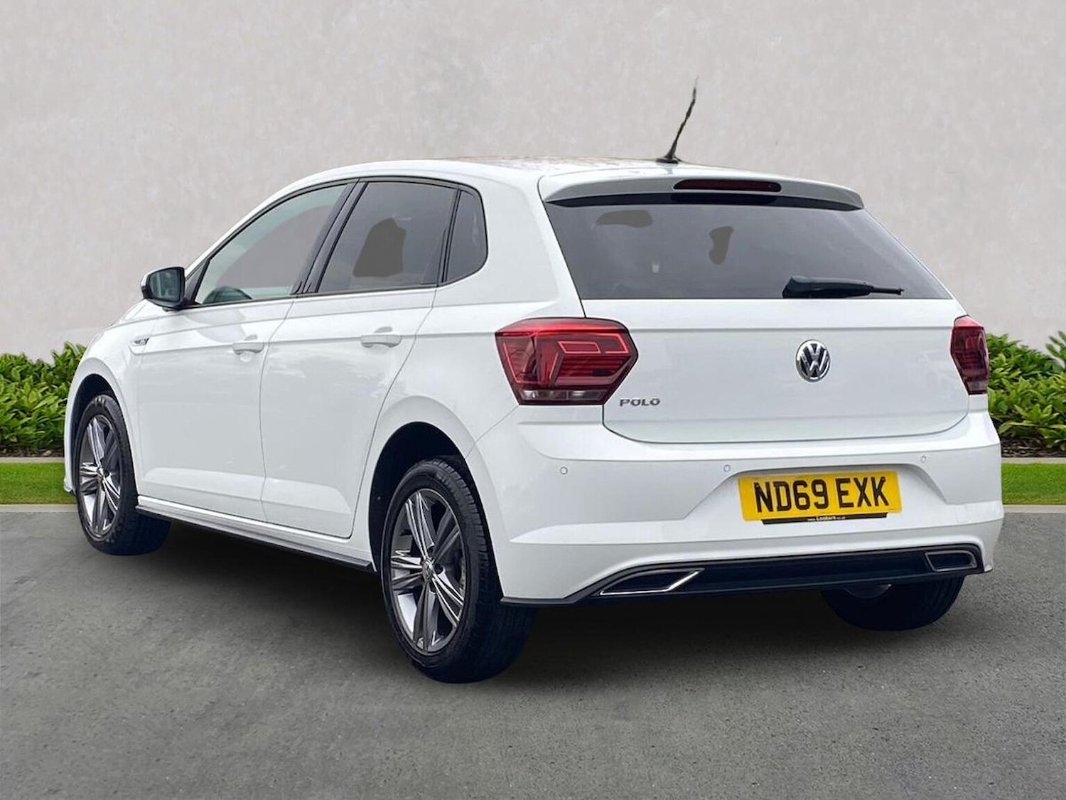 Used Volkswagen Polo 2019 for sale - 76313843: Photo 2