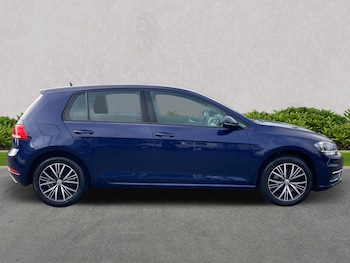 Used Volkswagen Golf 2018 for sale - 76165018: Photo 3