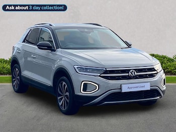 Used Volkswagen T-Roc 2023 for sale - 76492360: Photo