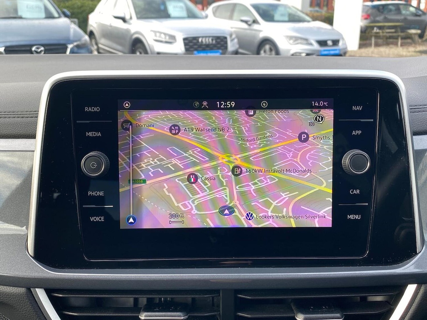 Used Volkswagen T-Roc 2023 for sale - 76492360: Photo 24