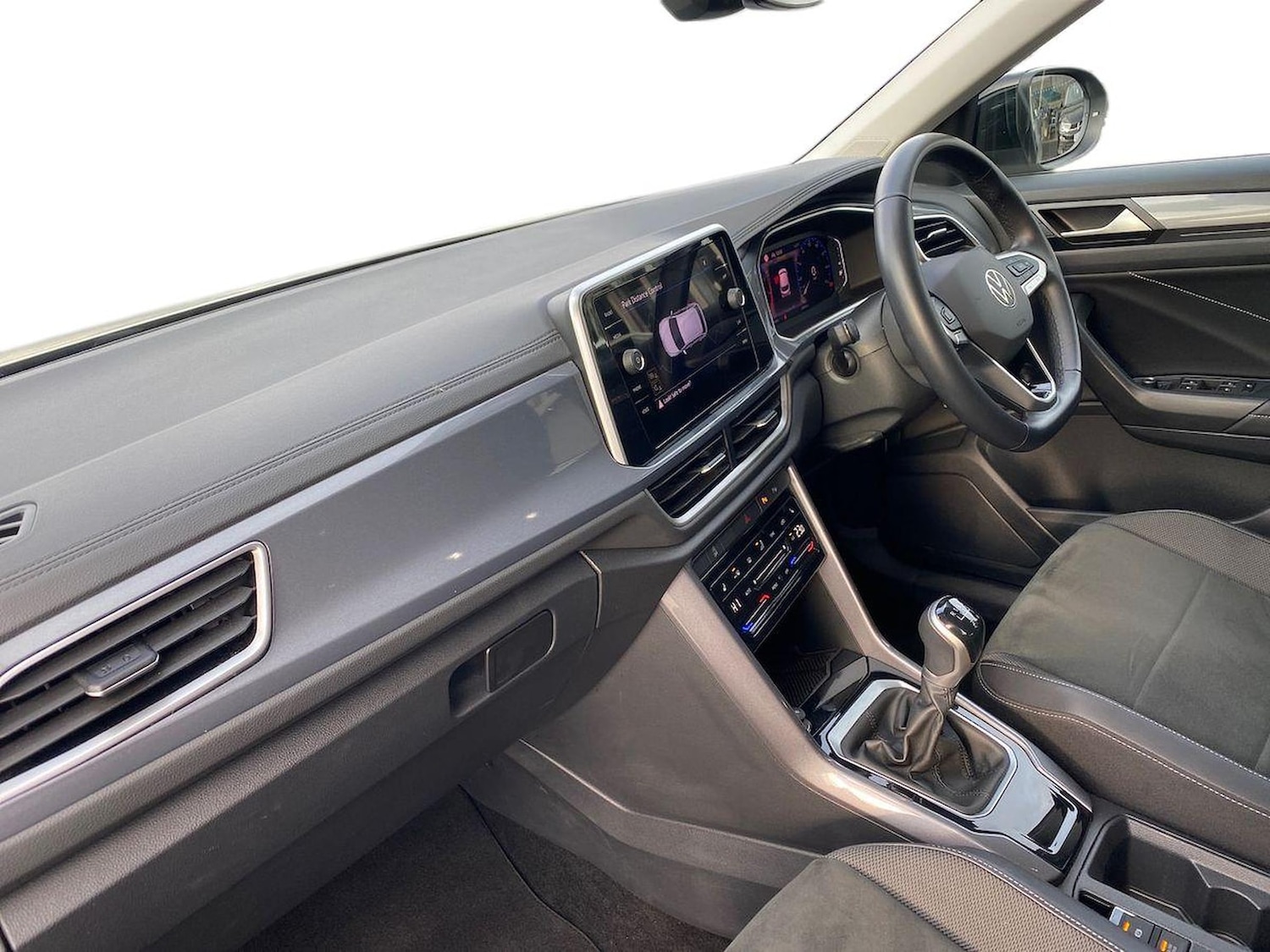 Used Volkswagen T-Roc 2023 for sale - 76492360: Photo 7