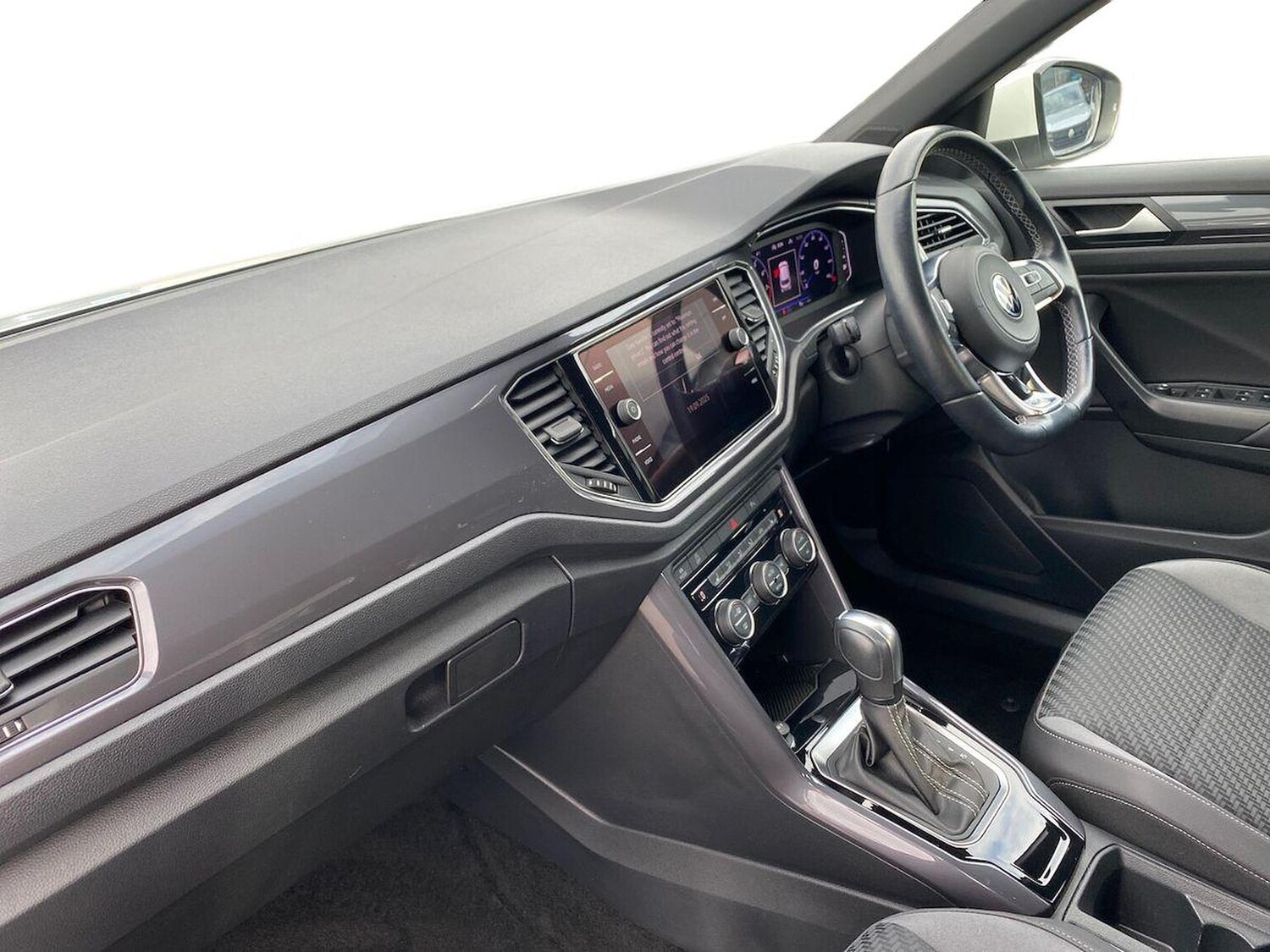 Used Volkswagen T-Roc 2021 for sale - 76011094: Photo 7