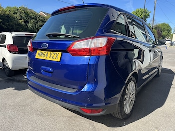 Used Ford Grand C-Max 2015 for sale - 78383376: Photo