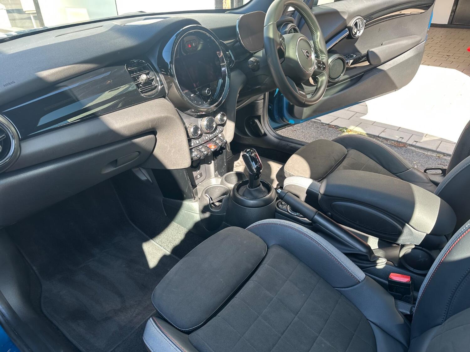 Used MINI Hatch 2024 for sale - 76082578: Photo 17