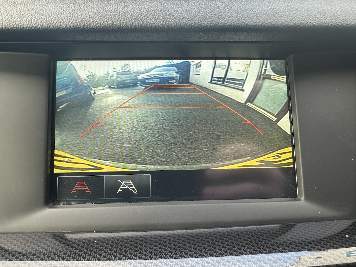 Used Vauxhall Insignia 2019 for sale - 77303680: Photo 11