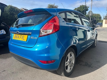 Used Ford Fiesta 2014 for sale - 75975570: Photo