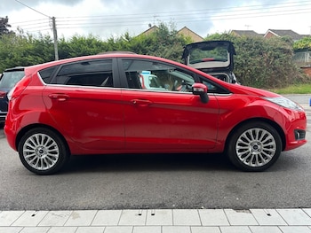 Used Ford Fiesta 2013 for sale - 75428754: Photo