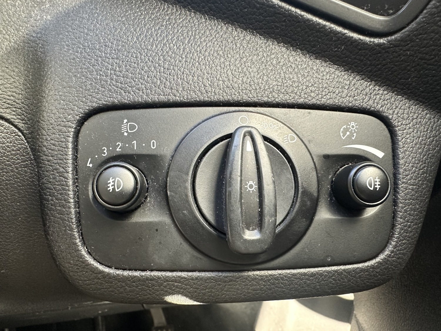 Used Ford C-Max 2018 for sale - 77572831: Photo 21