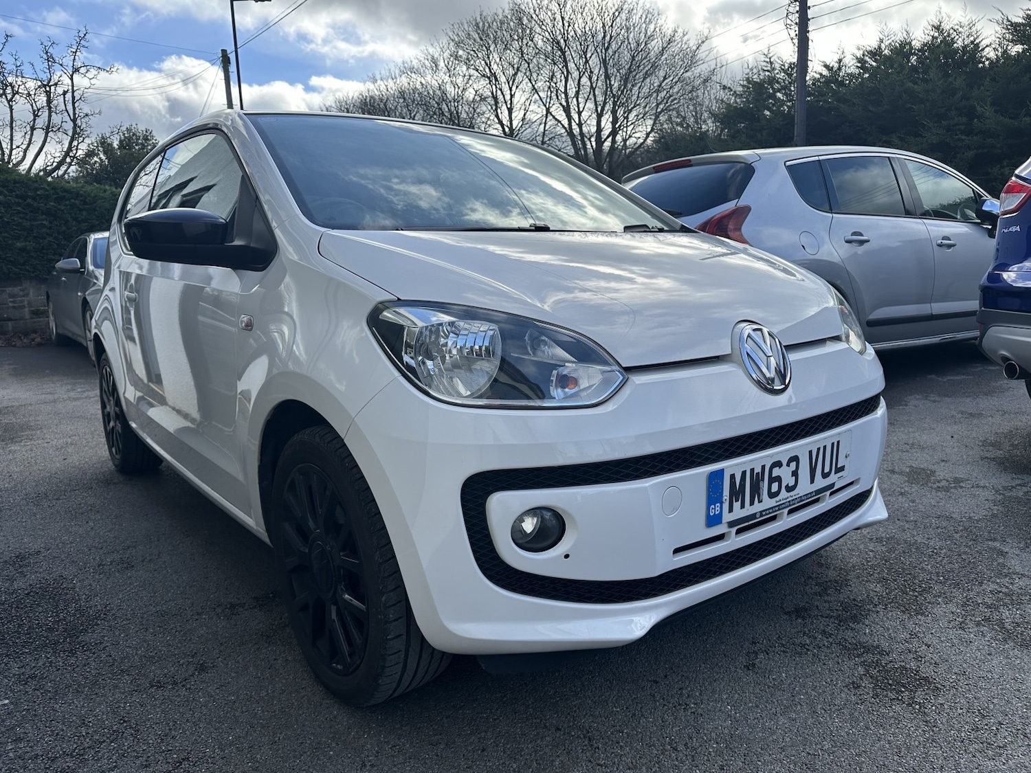 Used Volkswagen up! 2013 for sale - 77656221: Photo 3