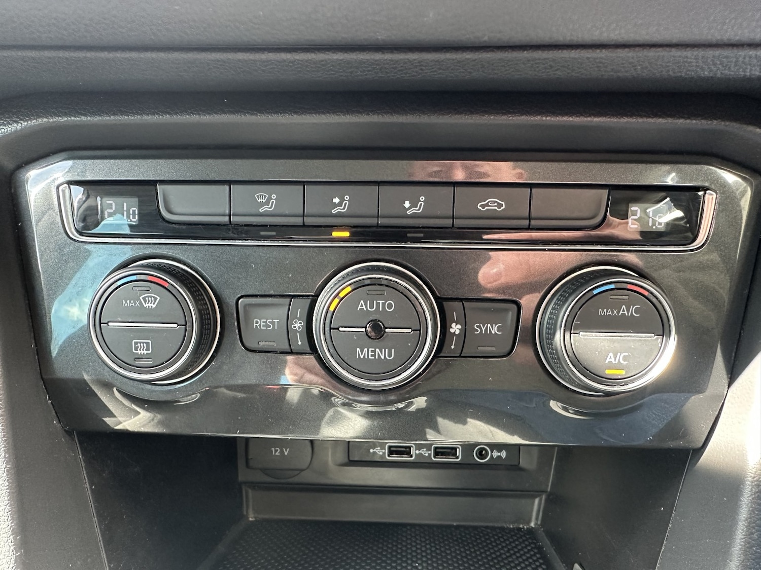 Used Volkswagen Tiguan 2018 for sale - 78057052: Photo 15