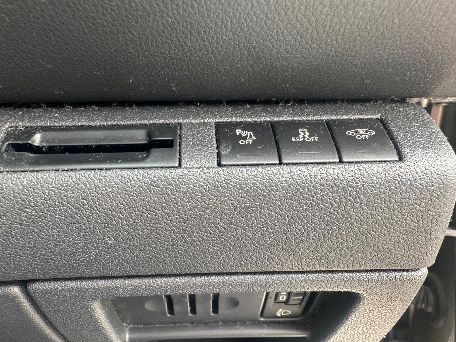 Used Peugeot 3008 2012 for sale - 77707334: Photo 16