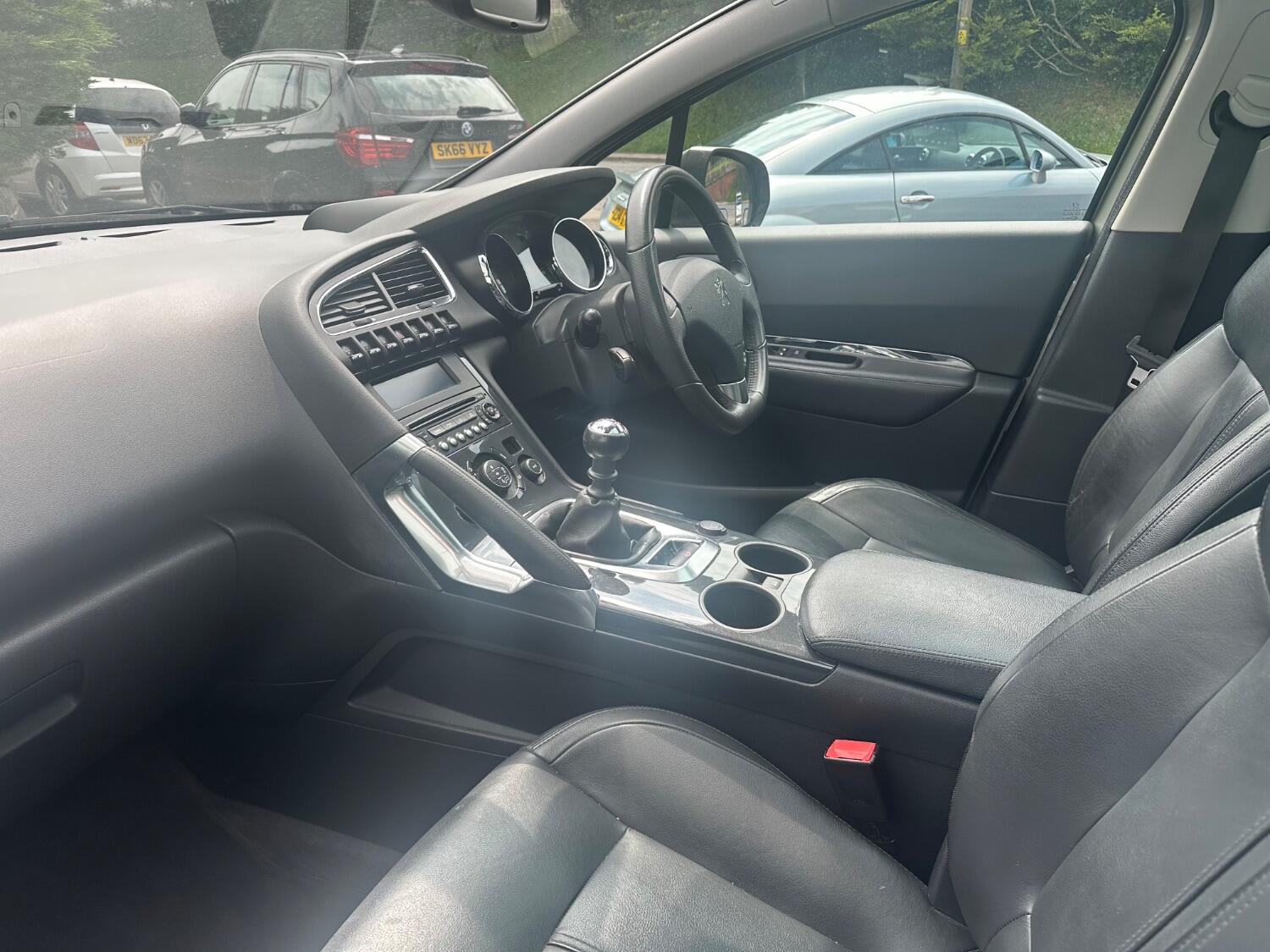 Used Peugeot 3008 2012 for sale - 77707334: Photo 9