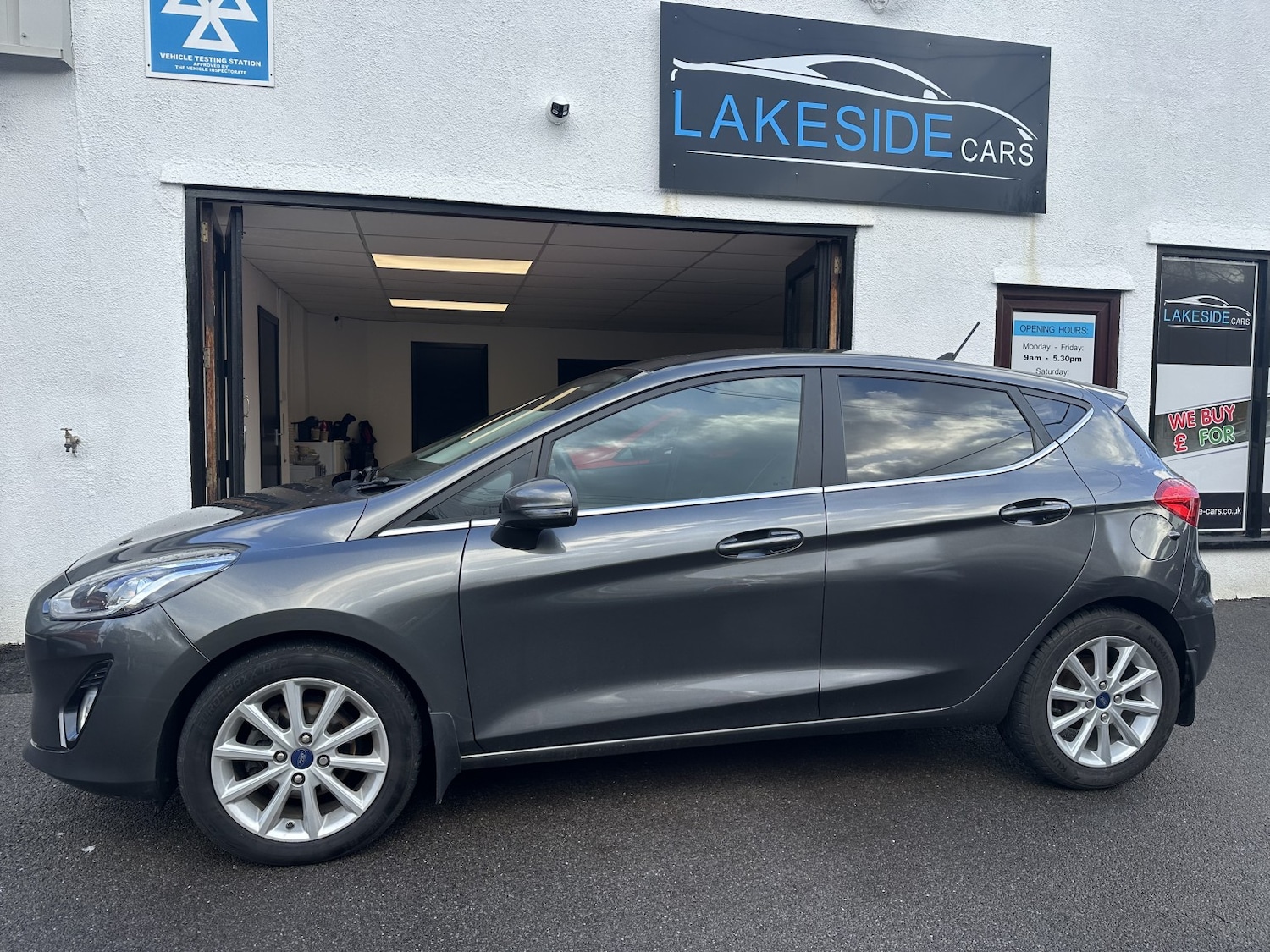 Used Ford Fiesta 2019 for sale - 77303769: Photo 2