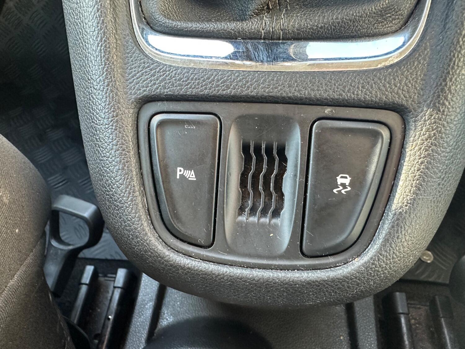 Used Vauxhall Zafira Tourer 2016 for sale - 76186616: Photo 16