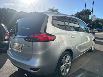 Used Vauxhall Zafira Tourer 2016 for sale - 76186616: Photo 4
