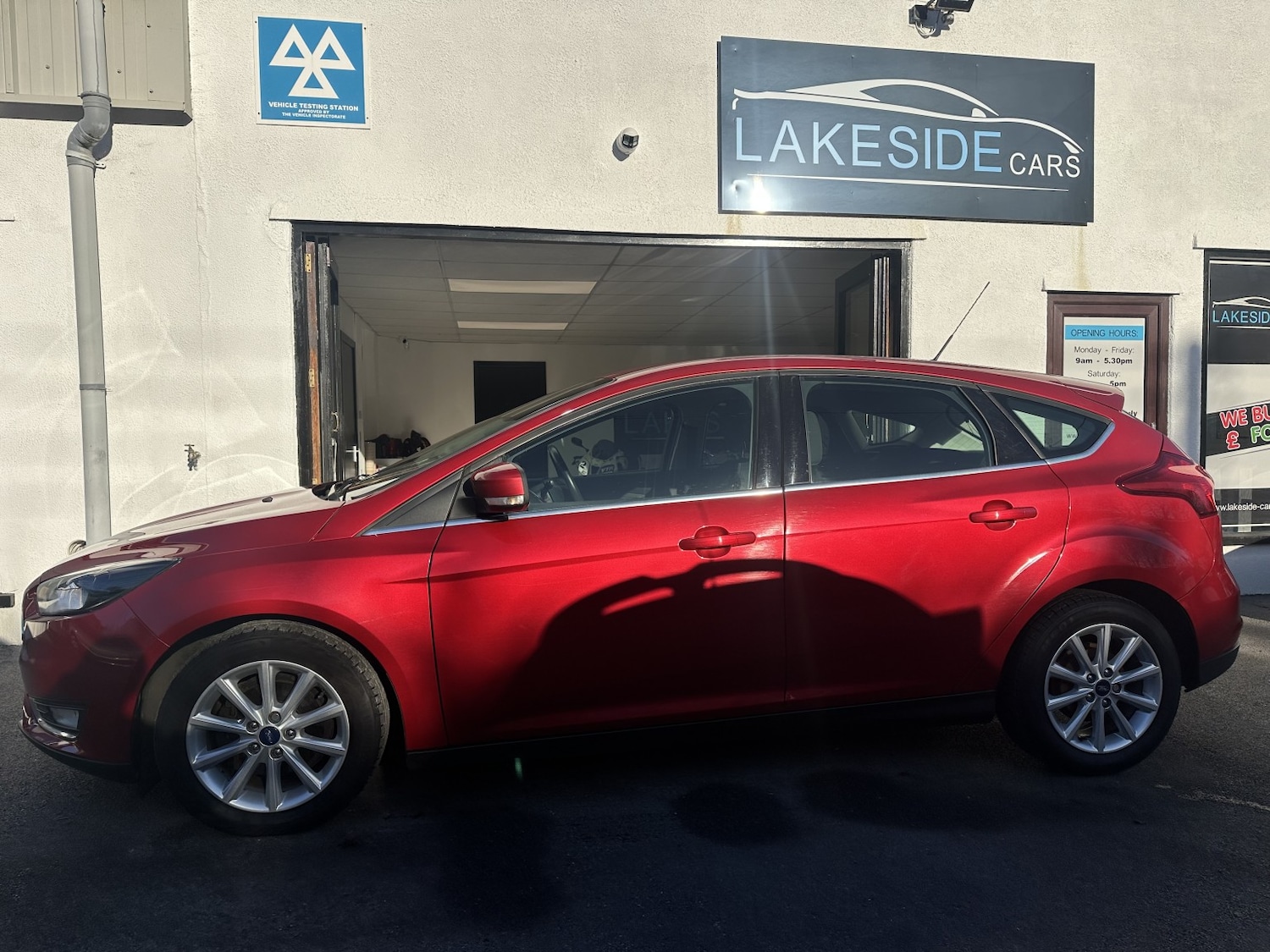 Used Ford Focus 2016 for sale - 77107614: Photo 2