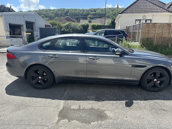 Used Jaguar XF 2016 for sale - 78852639: Photo