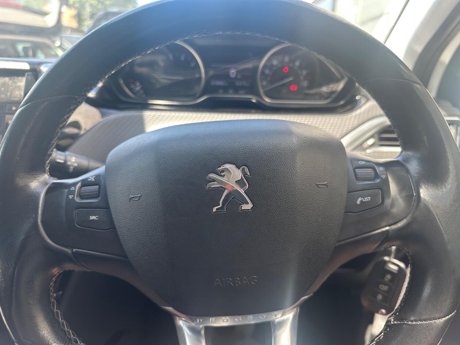 Used Peugeot 2008 2016 for sale - 77303785: Photo 13