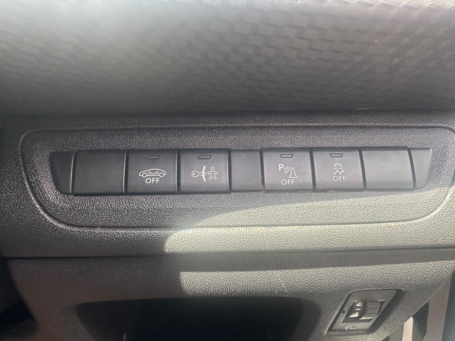 Used Peugeot 2008 2016 for sale - 77303785: Photo 17