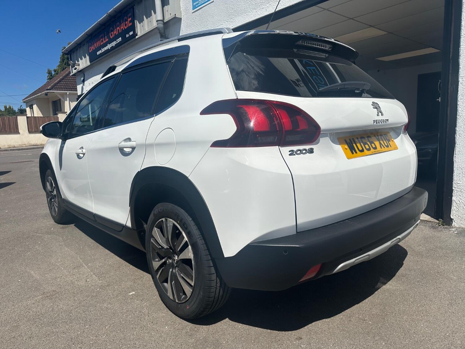 Used Peugeot 2008 2016 for sale - 77303785: Photo 4
