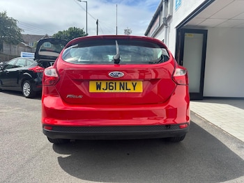 Used Ford Focus 2011 for sale - 75277897: Photo
