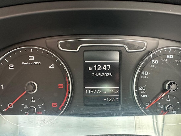 Used Audi Q3 2013 for sale - 76058046: Photo 15