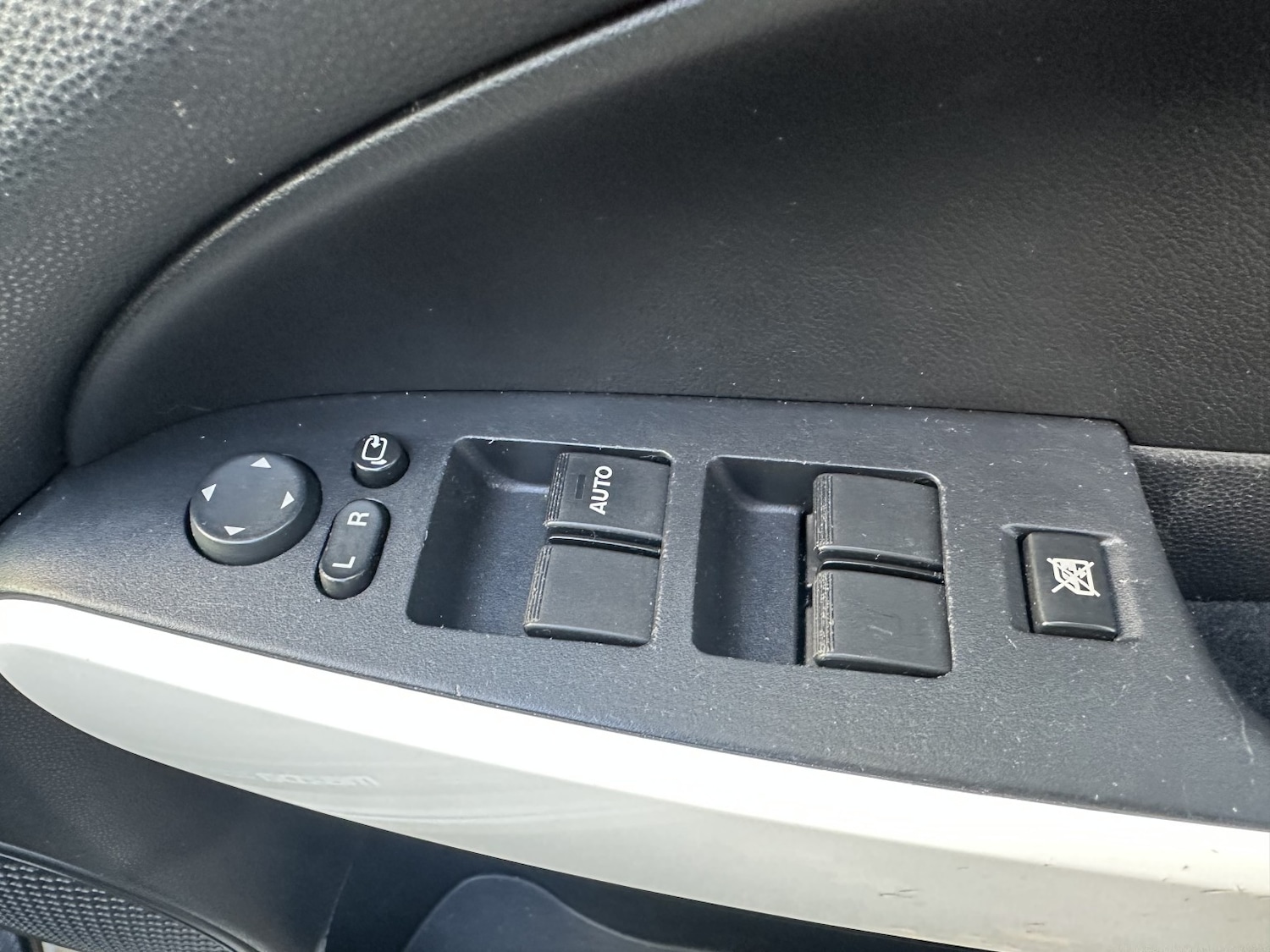 Used Mazda Mazda2 2014 for sale - 76643401: Photo 14