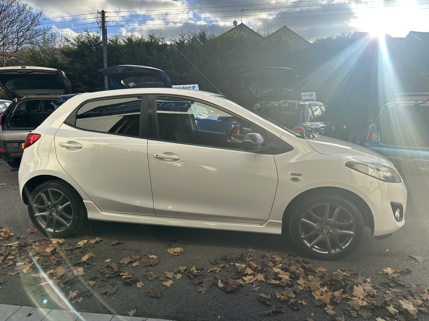 Used Mazda Mazda2 2014 for sale - 76643401: Photo 5