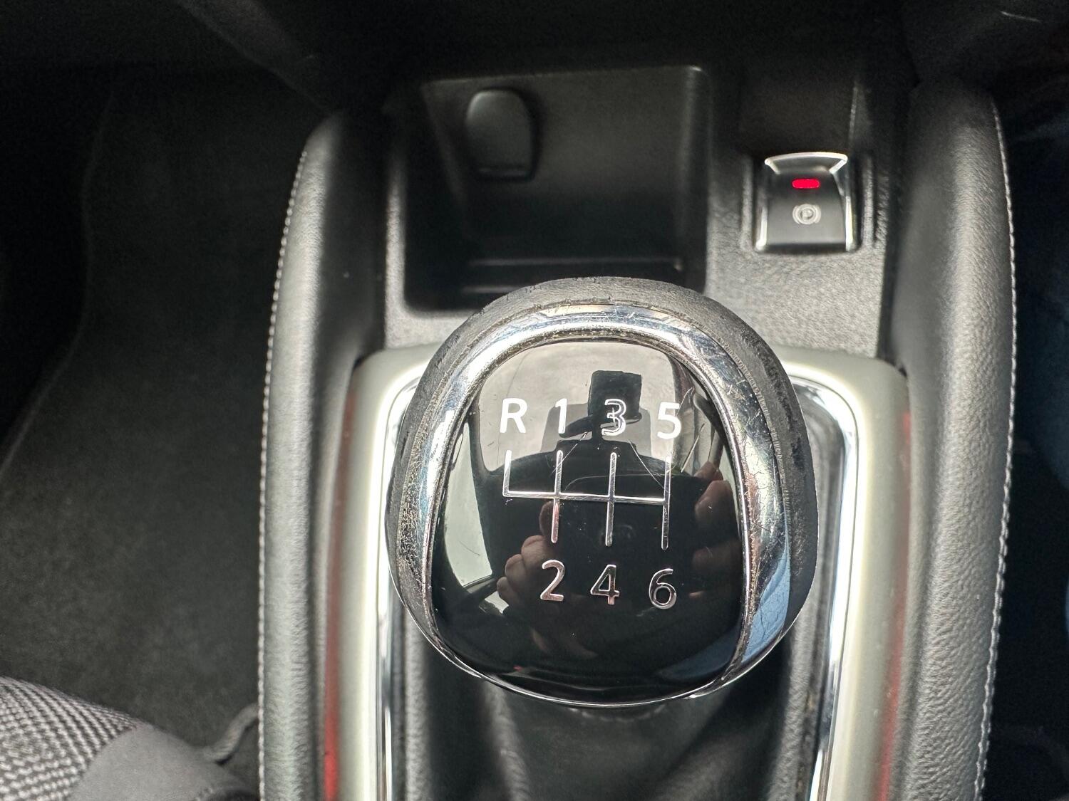 Used Nissan Qashqai 2015 for sale - 75999925: Photo 12