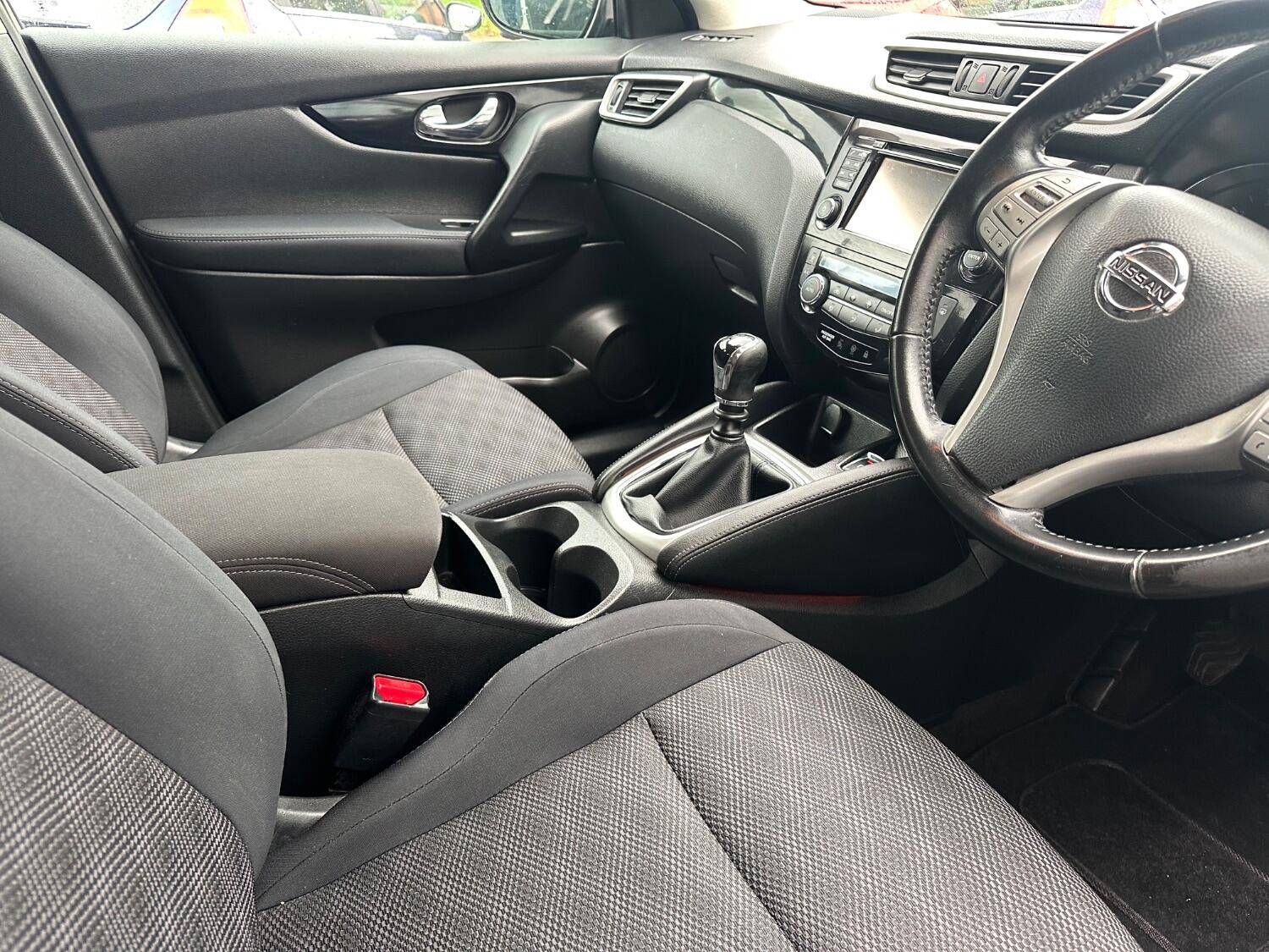 Used Nissan Qashqai 2015 for sale - 75999925: Photo 18