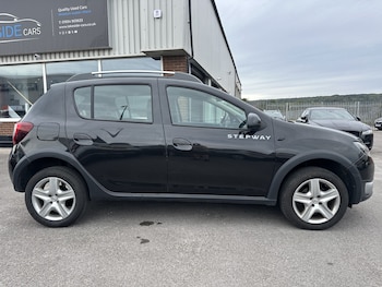 Used Dacia Sandero Stepway 2013 for sale - 79564063: Photo