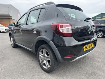 Used Dacia Sandero Stepway 2013 for sale - 79564063: Photo