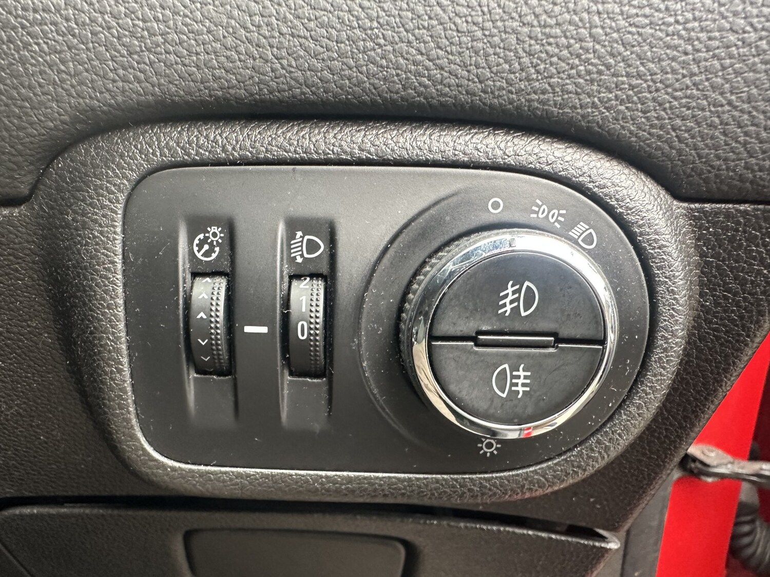 Used Vauxhall Zafira 2015 for sale - 77851412: Photo 25