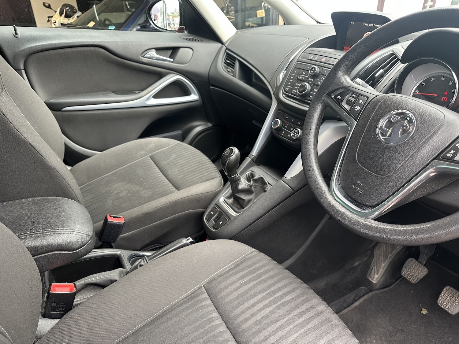 Used Vauxhall Zafira 2015 for sale - 77851412: Photo 9